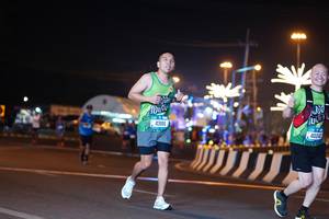 BIB: 40242
                            <button type="button" onclick="openModal(21133898)" class="btn btn-primary btn-sm float-right btn-popup" data-toggle="modal" data-target=".modal-high-quality">
                        <i class="fas fa-shopping-cart"></i> Add to Cart
                    </button>
                                            <button type="button" onclick="isThisMe(21133898, true)" class="btn btn-success btn-sm float-right btn-popup btn-isme hidden" data-toggle="tooltip" data-placement="bottom" title="นี่คือรูปของคุณใช่ไหม คลิกที่นี่เพื่อเอาเข้าอัลบั้ม">
                        <i class="fas fa-plus"></i> Add to album
                    </button>
                    <button type="button" onclick="isThisMe(21133898, false)" class="btn btn-warning btn-sm float-right btn-popup btn-isnotme hidden">
                        <i class="fas fa-ban"></i> Remove from album
                    </button>